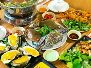 Gợi Ý 10 Quán Nhậu Hải Sản Gò Vấp Tươi Sống, Giá Bình Dân Cho Hội Bạn