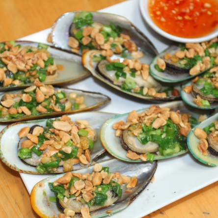 Vẹm xanh nướng mỡ hành